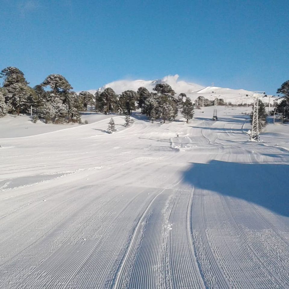 Así está el centro hoy, las pistas están preparadas para recibir a los esquiadores.