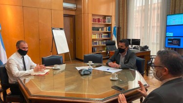 La reunión de los funcionarios nacionales en el Palacio de Hacienda. Foto: Gentileza