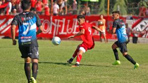 Las ganas de volver chocan con la realidad en el fútbol zonal