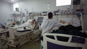 Argentina superó hoy los 8000 muertos por coronavirus