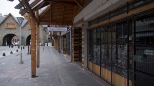La calle Mitre sufre la cuarentena como ninguna otra en Bariloche