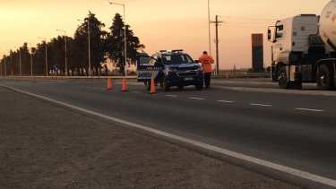 La odisea para los dos jóvenes y la esposa de uno de ellos fue en Huinca Renanco, en el ingreso a Córdoba por el sur, desde La Pampa.
