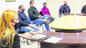 Roca: restaurantes y bares de 9 a 23, sin restricciones por DNI