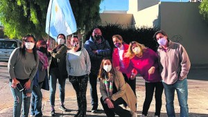 Que nadie se vaya a la cama sin comer: la rueda solidaria que gira en Roca