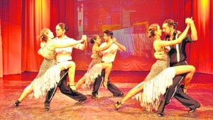 No te pierdas el show de esta noche: «Danzas del mundo»