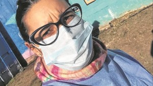 Julieta, la viedmense que atiende en una de las zonas más complicadas del AMBA