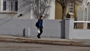 COVID: Se aplana la curva de contagios y continúan las restricciones en Jacobacci