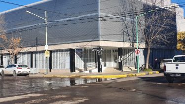 Según explicó, se disfrazó para llamar la atención. Reclama que se cumpla el acuerdo de visitas con la madre de su hija. Foto: Archivo.