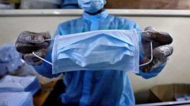 Los epidemiólogos insisten en el uso de la mascarilla, para evitar la propagación del virus.-