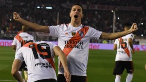 Según su representante, Nacho Fernández sigue en River