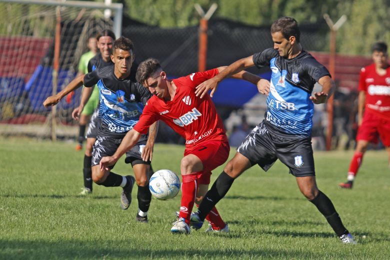 Independiente y Deportivo Rincón son dos de los equipos zonales que juegan el Regional.