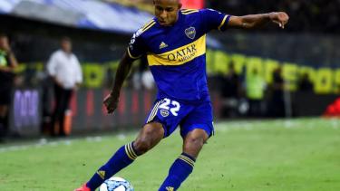 Villa tiene permiso de la justicia para salir del país y jugar con Boca