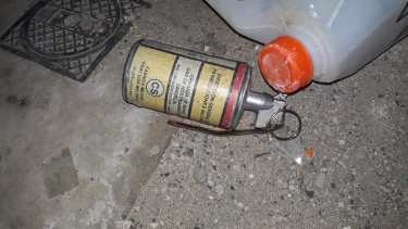 A una semana del hallazgo de explosivos en Roca encontraron una granada lacrimógena
