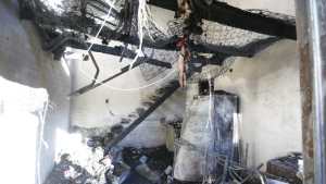 Un incendio dejó a una familia en la calle en Roca