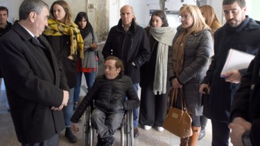 El arquitecto Santiago Giuliani en la recorrida 2019 de la ex U9 (Thomes)