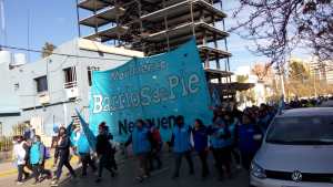 Marcha en el centro de Neuquén: denuncian menos ayuda de Nación que en 2019