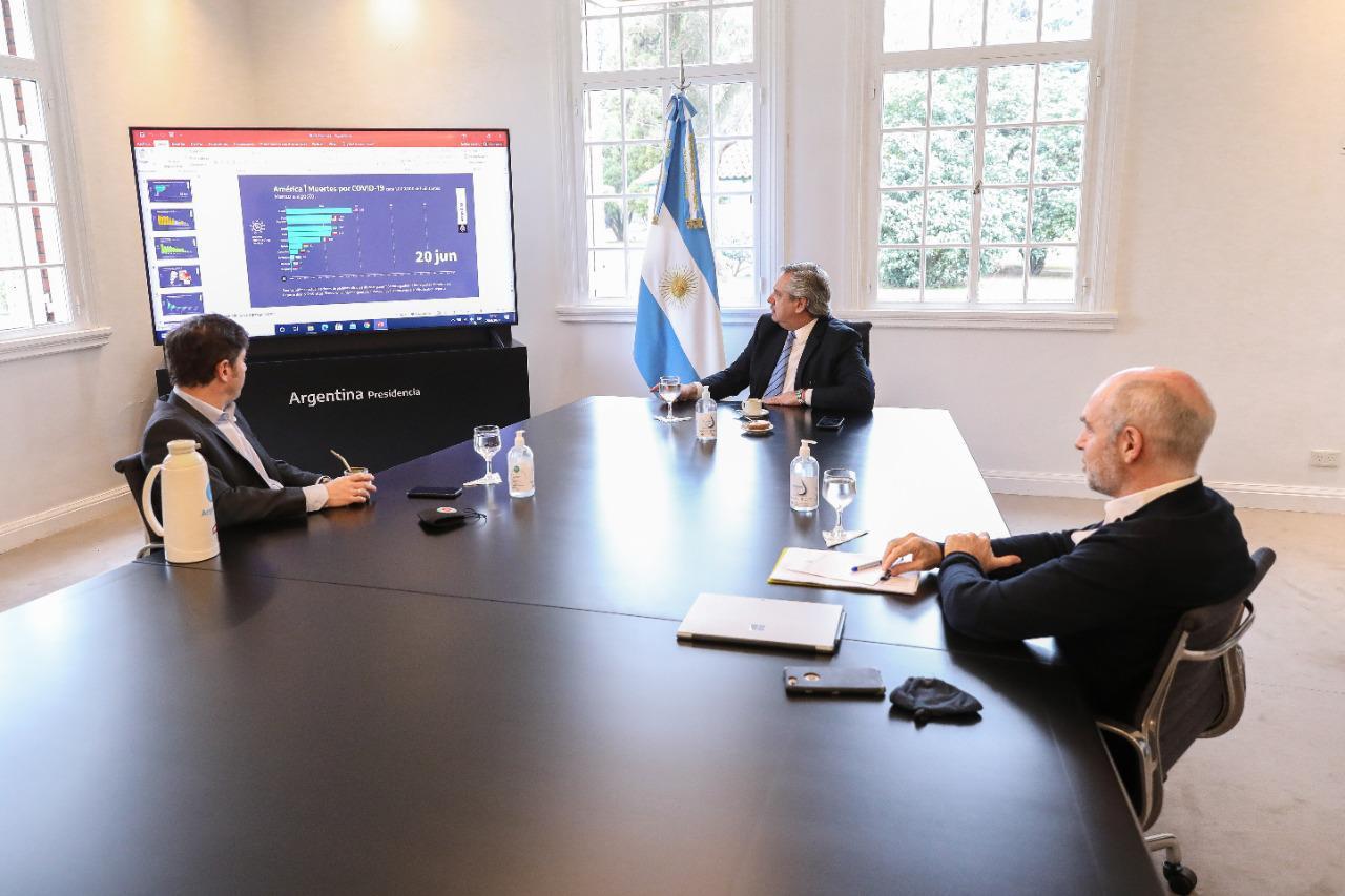 El presidente con el gobernador y el jefe de gobierno porteño, durante una de las últimas reuniones. 