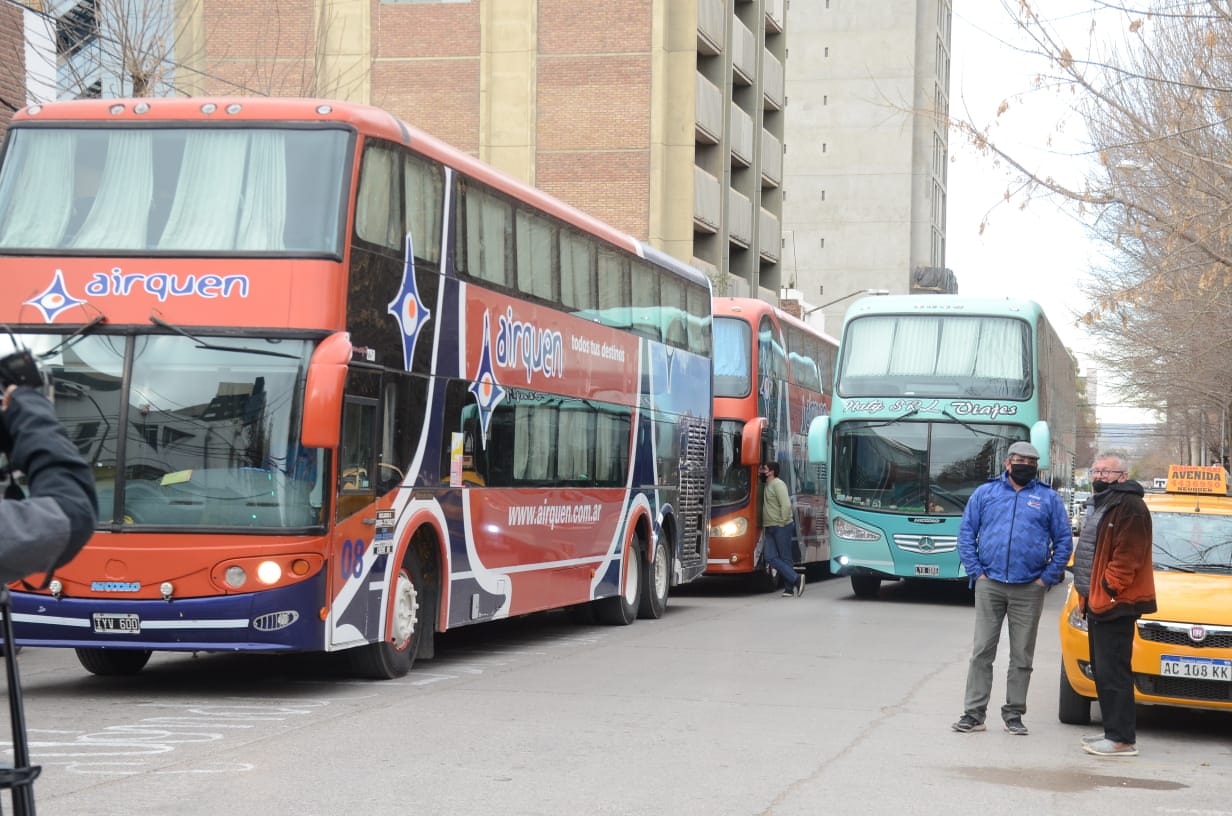 Transportistas privados reclamaron que llevan más de cinco meses sin facturar. Foto: Yamil Regules