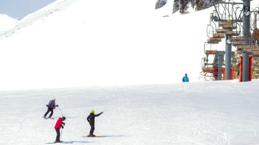 El cerro Chapelco tuvo un buen número de visitantes durante todos los días del fin de semana largo. Foto: Patricio Rodríguez.
