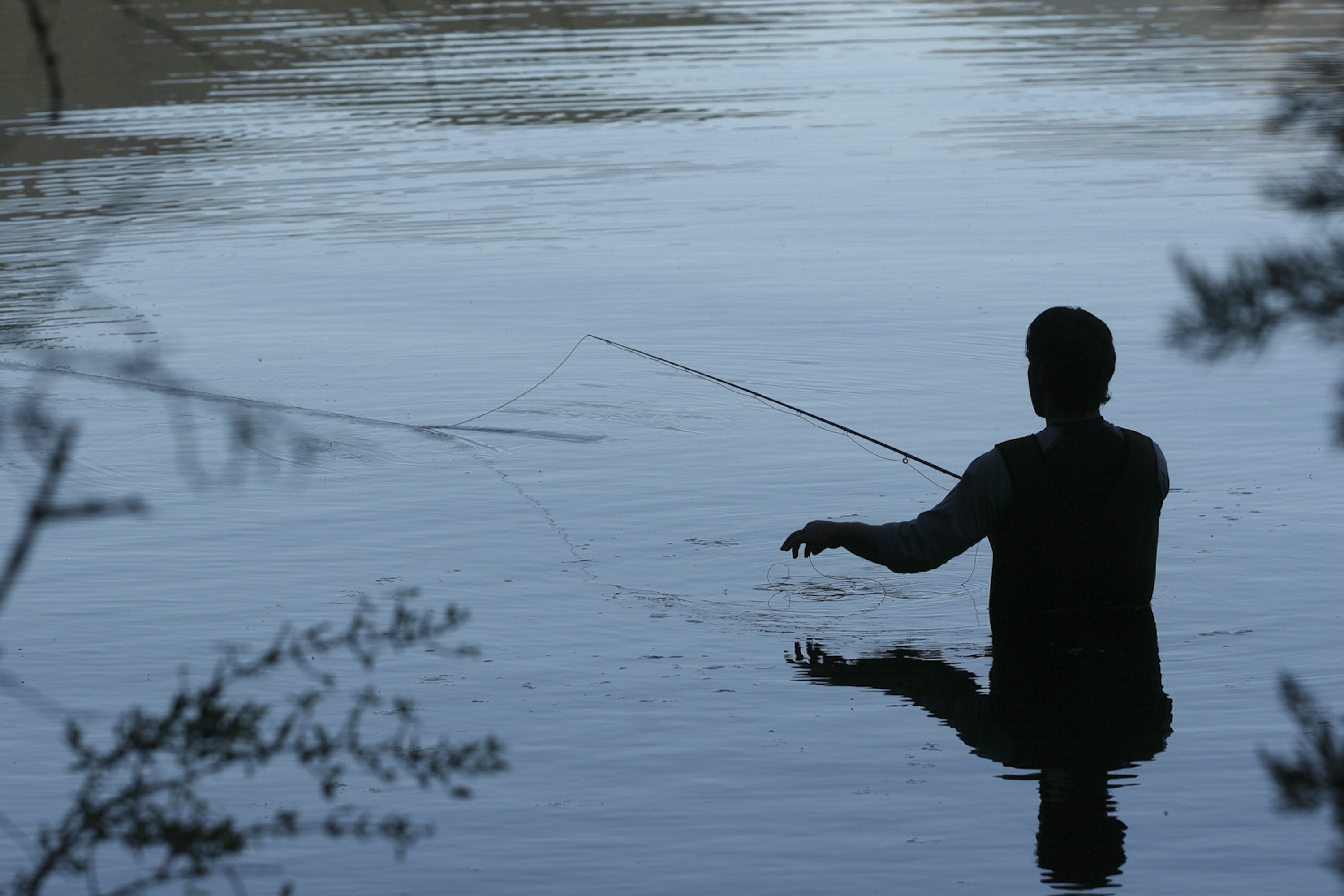 La temporada de pesca en Neuquén comenzará este domingo. Foto: archivo Patricio Rodríguez.