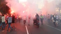 Imagen de Caravana de hinchas frustró la vuelta del fútbol en Perú