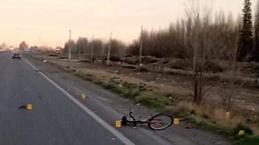 El joven de 18 años falleció en el acto como consecuencia del tremendo golpe frontal que recibió. (foto: gentileza)