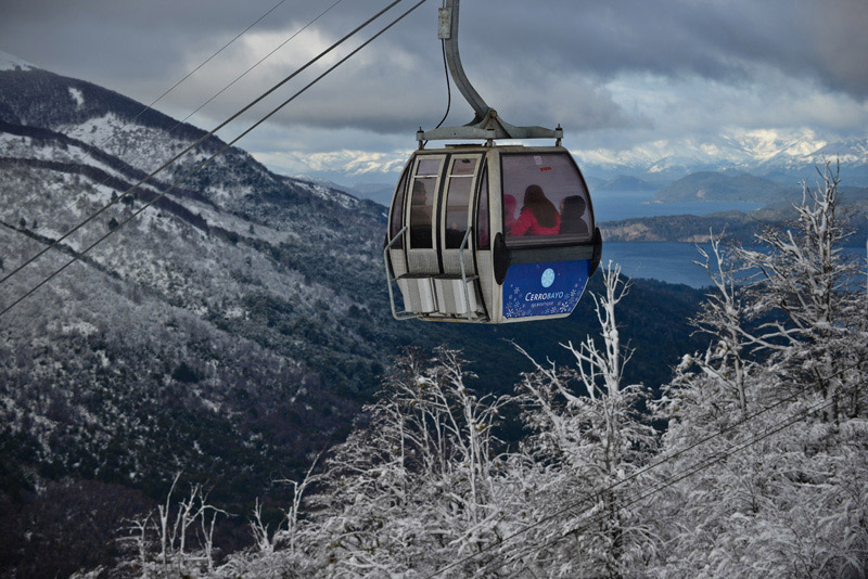 El centro de esquí sólo abre los fines de semana para los residentes y turistas de ciudades de la microrregión. Foto Cerro Bayo 