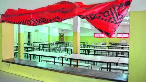 Educación entregará $ 3.000 en tarjetas para comprar alimentos