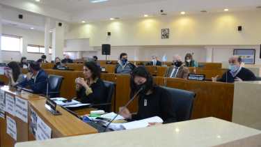 El doble voto de la presidenta del Concejo Deliberanate, Claudia Argumero, definió la votación en favor de la destitución del fiscal Terán. (Foto: Yamil Regules)