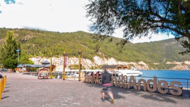 La habilitación para actividades turísticas en la provincia  fue otorgada por el jefe de Gabinete, Santiago Cafiero. Foto archivo.