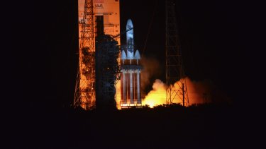 El cohete Delta 4-Heavy encendió sus propulsores sólo unos segundos antes de abortar la misión.