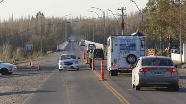 Ayer miles de roquenses desoyeron todo tipo de pauta restrictiva en la circulación.Foto archivo.
