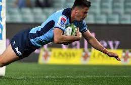 Waratahs sigue en la pelea por el título en Australia