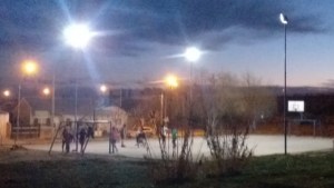 No paran los contagios en Roca y armaron un «picadito» de fútbol