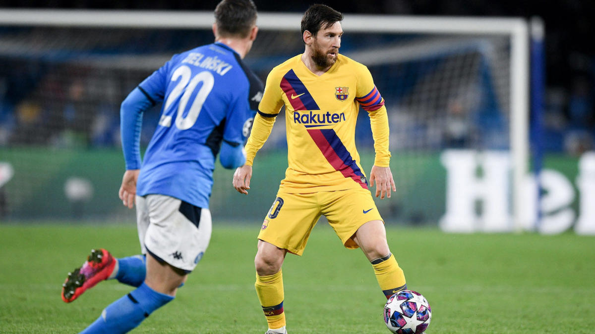 Lionel Messi domina el balón 
en el partido de ida jugado en Italia, donde Napoli y Barcelona igualaron 1-1.