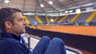 Calleri no ocultó su fastidio con el Ministro de Salud.