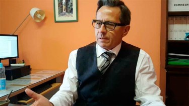 El exfiscal Terán, sancionado por misógino, quiere ir por la intendencia de Huincul con el MPN