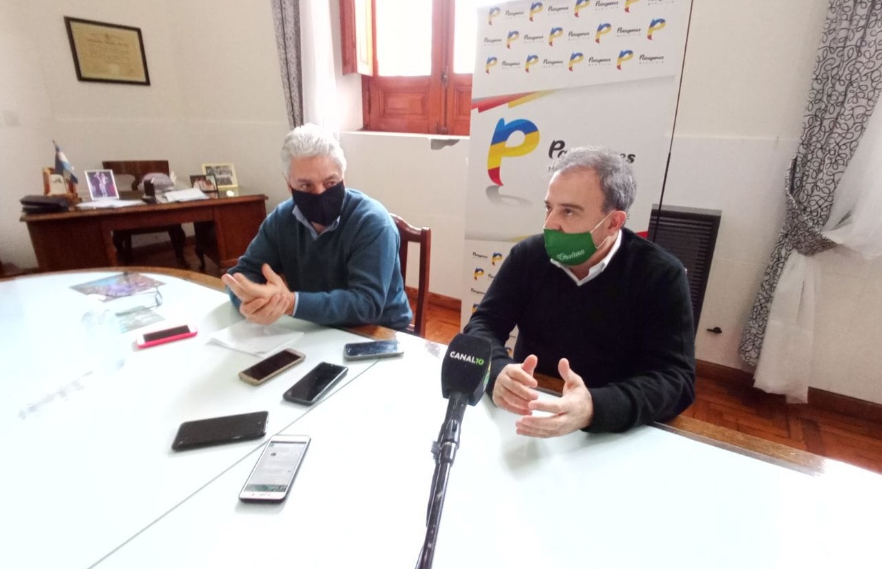 El intendente de Patagones José Luis Zara junto al intendente de Viedma Pedro Pesatti. Foto Gentileza