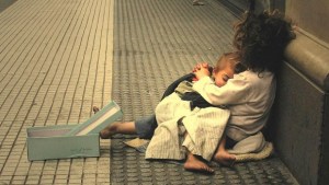 Para no ser pobre, una familia necesita $44.521 al mes