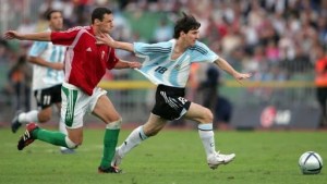 Se cumplen 15 años del triste debut de Messi en la Selección