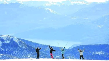 Los residentes disfrutaron varias semanas en Chapelco, el cerro de San Martín de los Andes. 
