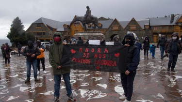 Marcharon por mejoras salariales para la policía. Foto: Marcelo Martinez