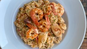Risotto con frutos de mar para chuparse los dedos: plan para este finde