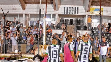 El Albinegro se salvó de la quiebra en el pasado y ahora confía en ordenar sus finanzas mediante el fideicomiso y el órgano fiduciario. (Foto: Archivo Juan Thomes)
