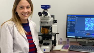 Genómica. La doctora Vanesa Scholl trabaja en red con equipos de diferentes países. 