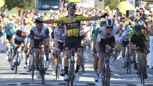 Van Aert mandó en el quinto capítulo del Tour de Francia