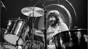 Era tan grande la leyenda que envolvía a Bonham que la banda nunca pensó en buscarle un reemplazo.