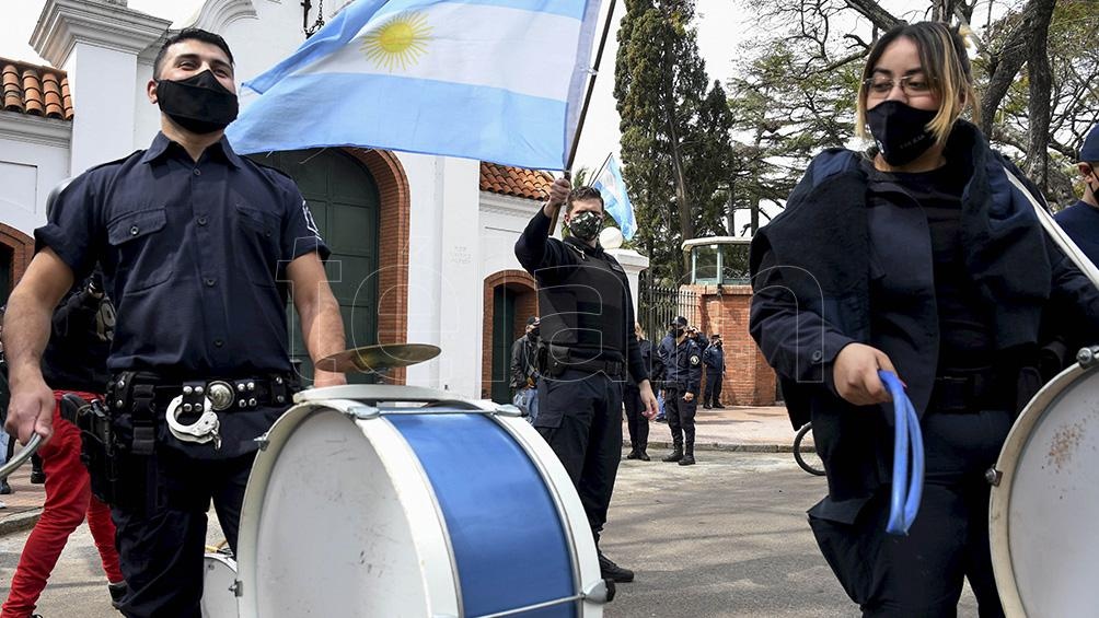 El reclamo de la policía de Buenos Aires en la Quinta de Olivos. Foto: archivo Télam 