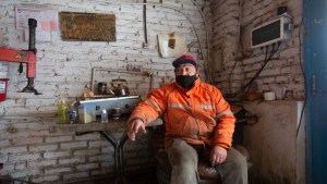 Raúl Milipil, el gomero cantor de Roca