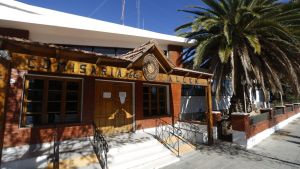 Investigan un homicidio en Allen